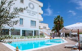 Bianco Riccio Suite Hotel